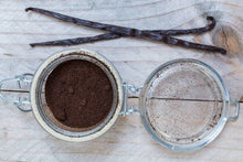 Load image into Gallery viewer, Madagascar Vanilla Bean Powder, Unsweetened (Pure Ground Raw Vanilla Beans) 1lb