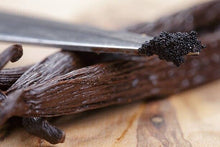 Load image into Gallery viewer, Madagascar Vanilla Bean  Vanilla Beans baking Grade A Pods -4oz