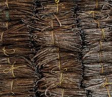 Load image into Gallery viewer, Madagascar Grade-A Vanilla beans 5 kg